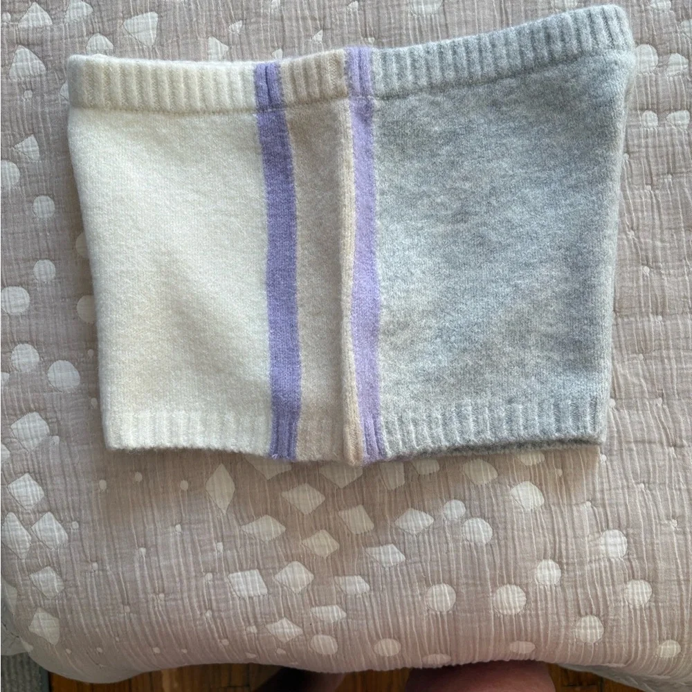 Cream Knit Lounge Shorts with Lavender Side Stripe